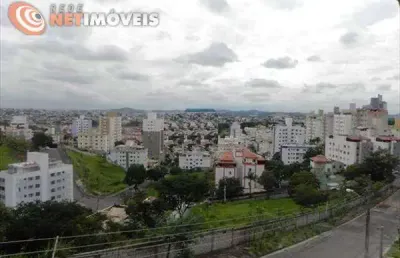 Casa com 3 quartos à venda na Rua Capitão Albano Corrêa, Manacás, Belo Horizonte