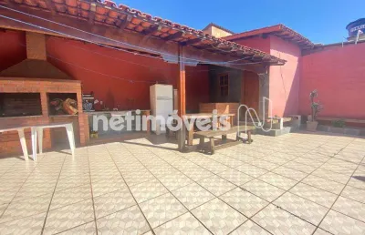 Casa com 3 quartos à venda na Rua Itapemirim, Monte Castelo, Contagem