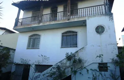 Casa com 8 quartos à venda na Rua Professor Patrocínio Filho, Palmares, Belo Horizonte