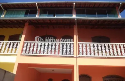 Casa com 4 quartos à venda na Rua Pinheiro, Arvoredo, Contagem