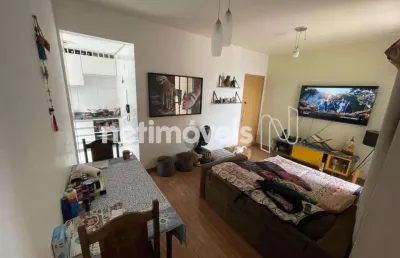 Apartamento com 3 quartos à venda na Rua Queluzita, Fernão Dias, Belo Horizonte