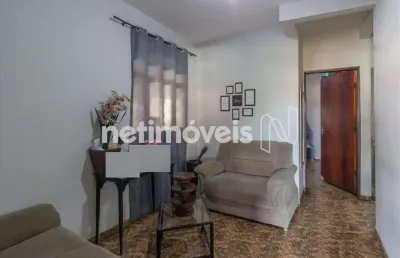 Casa com 3 quartos à venda na Rua Maria da Matta Castro, Conjunto Confisco, Belo Horizonte