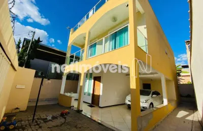 Casa com 3 quartos à venda na Rua Grenat, Vitória, Belo Horizonte