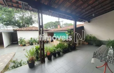 Casa com 5 quartos à venda na Rua Alan Kardec, Alípio de Melo, Belo Horizonte
