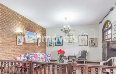 Casa com 4 quartos à venda na Rua Itaguara, Colégio Batista, Belo Horizonte