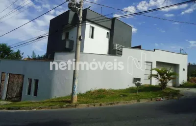 Casa com 3 quartos à venda na Rua Dois Mil Quatrocentos e Sessenta e Nove, Jardim Vitória, Belo Horizonte