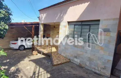 Casa com 2 quartos à venda na Rua Paissandu, Sagrada Família, Belo Horizonte