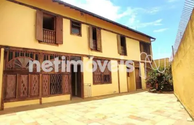 Casa com 4 quartos à venda na Rua Indianópolis, Cachoeirinha, Belo Horizonte