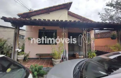 Casa com 5 quartos à venda na Rua Setúbal, Pompéia, Belo Horizonte