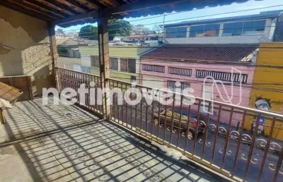 Casa com 6 quartos à venda na Rua Suassuí, Carlos Prates, Belo Horizonte