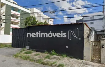 Terreno comercial à venda na Rua Queluzita, Fernão Dias, Belo Horizonte