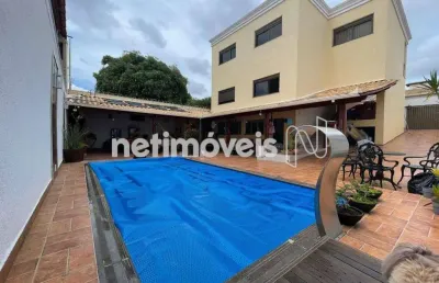 Casa com 4 quartos à venda na Rua Inglaterra, Parque Leblon, Belo Horizonte