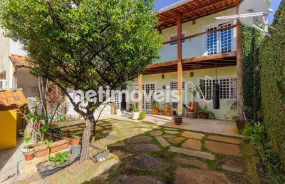 Casa com 7 quartos à venda na Rua Itajubá, Floresta, Belo Horizonte