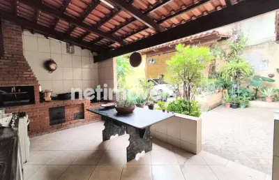 Casa com 3 quartos à venda na Rua Bonfim, Bom Jesus, Matozinhos