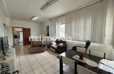 Casa com 3 quartos à venda na Rua Prados, Carlos Prates, Belo Horizonte