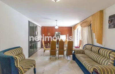 Casa com 3 quartos à venda na Rua Vitório Marcola, Anchieta, Belo Horizonte