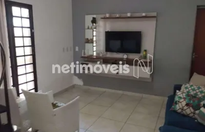 Casa com 3 quartos à venda na Rua Imbuia, Jardim Laguna, Contagem