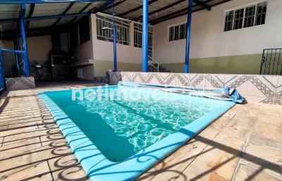 Casa com 3 quartos à venda na Rua Marechal Falconiere, Europa, Belo Horizonte