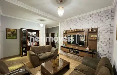 Casa com 3 quartos à venda na Avenida Professor Clóvis Salgado, Itatiaia, Belo Horizonte