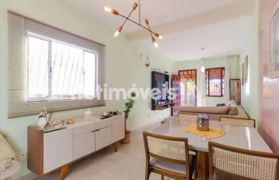 Casa com 3 quartos à venda na Rua Artur de Castro Cunha, Acaiaca, Belo Horizonte
