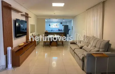 Casa com 4 quartos à venda na Rua Vergara, Novo Progresso, Contagem