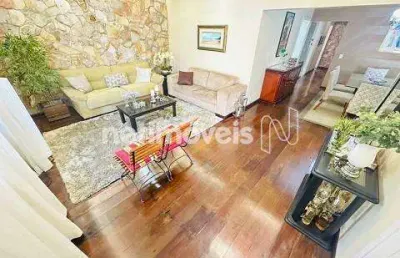 Casa com 4 quartos à venda na Rua Professor José Esteves, Planalto, Belo Horizonte