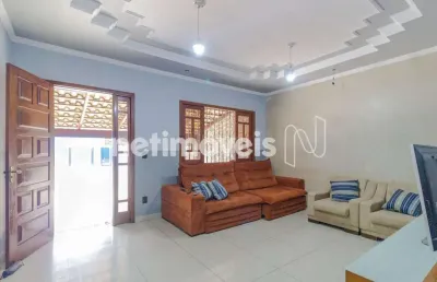 Casa com 3 quartos à venda na Avenida Campos Gerais, Parque Xangri-Lá, Contagem