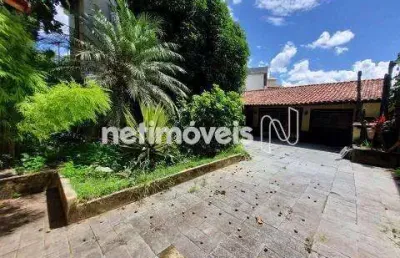 Casa com 3 quartos à venda na Rua dos Expedicionários, Santa Amélia, Belo Horizonte