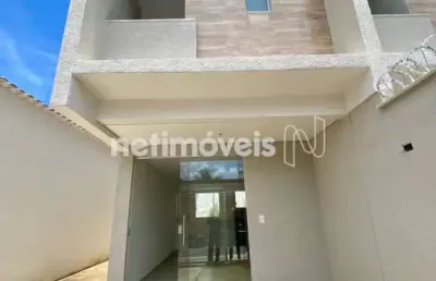 Casa com 2 quartos à venda na Rua Madre Beatriz, Planalto, Belo Horizonte