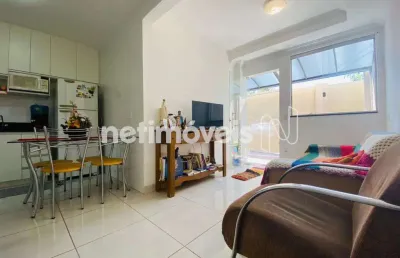 Casa com 2 quartos à venda na Rua Dois Mil Quatrocentos e Sessenta e Seis, Jardim Vitória, Belo Horizonte