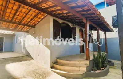 Casa com 3 quartos à venda na Rua Pedra Coral, Piratininga (Venda Nova), Belo Horizonte