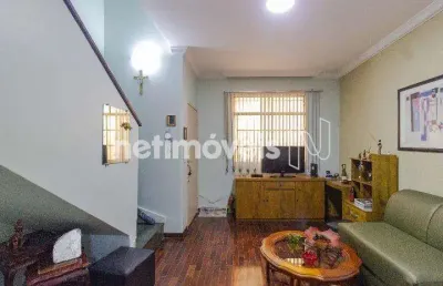 Casa com 2 quartos à venda na Rua Soares de Araújo, Santa Cruz, Belo Horizonte