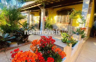 Casa com 4 quartos à venda na Rua Américo Campolina Rezende, Fernão Dias, Belo Horizonte