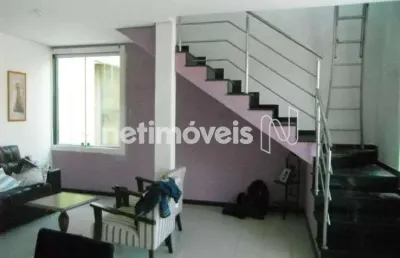 Casa com 4 quartos à venda na Rua do Silêncio, Chácara Contagem, Contagem