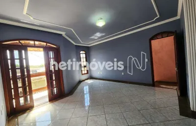 Casa com 3 quartos à venda na Rua Aloízio Nogueira Machado, Planalto, Belo Horizonte