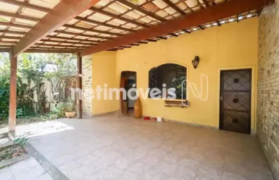 Casa com 3 quartos à venda na Rua Canção, Santa Amélia, Belo Horizonte