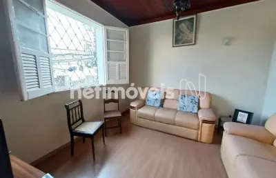 Casa com 4 quartos à venda na Rua Pitangui, Sagrada Família, Belo Horizonte