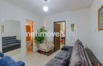Casa com 2 quartos à venda na Rua Senhora do Brasil, Cachoeirinha, Belo Horizonte