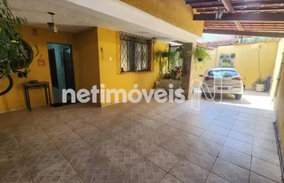 Casa com 3 quartos à venda na Rua Stibina, Santa Efigênia, Belo Horizonte
