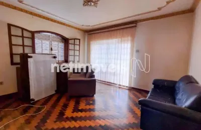Casa com 3 quartos à venda na Rua Campestre, Sagrada Família, Belo Horizonte