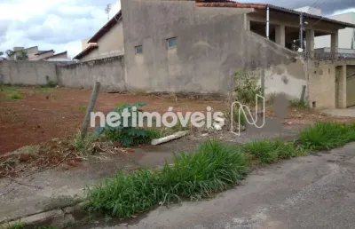 Terreno comercial à venda na Rua Tenente Vanderlei Soares, Esperança, Sete Lagoas