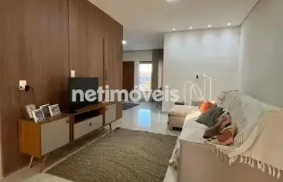 Casa em condomínio fechado com 3 quartos à venda na Rua Dois, Residencial Champagne, Lagoa Santa