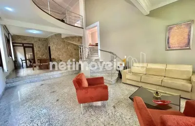 Casa com 4 quartos à venda na Rua Castelo Moura, Castelo, Belo Horizonte