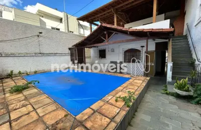 Casa com 5 quartos à venda na Rua Itajubá, Sagrada Família, Belo Horizonte