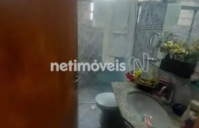Casa com 2 quartos à venda na Rua Thomaz Naves, Santa Amélia, Belo Horizonte