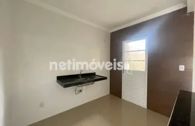 Casa com 2 quartos à venda na Rua dos Lírios, Imperial, Santa Luzia