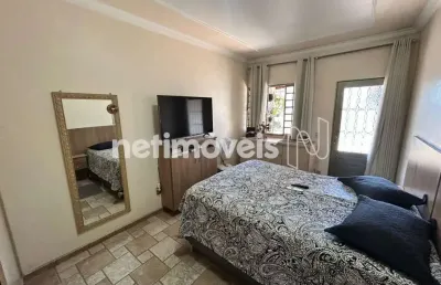 Casa com 2 quartos à venda na Rua Guaiana, Dom Bosco, Belo Horizonte