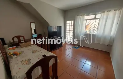 Casa com 2 quartos à venda na Rua Visconde de Taunay, Santa Mônica, Belo Horizonte