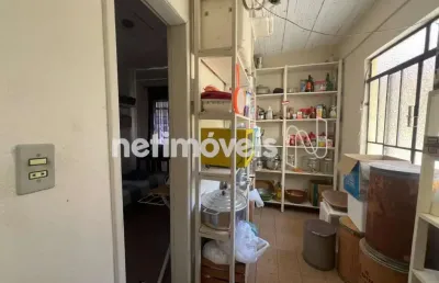 Casa com 3 quartos à venda na Rua Vista Alegre, Paraíso, Belo Horizonte