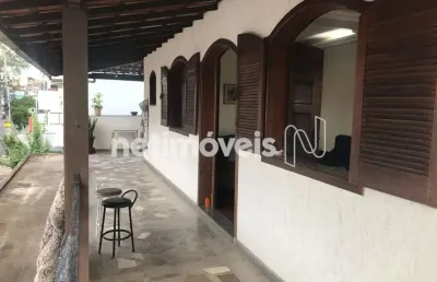 Casa com 3 quartos à venda na Rua Póvoa de Varzim, Paquetá, Belo Horizonte